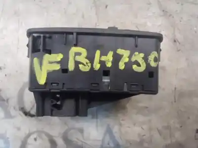 Pièce détachée automobile d'occasion commande de lève vitre avant gauche pour opel corsa d 1.3 16v cdti références oem iam   