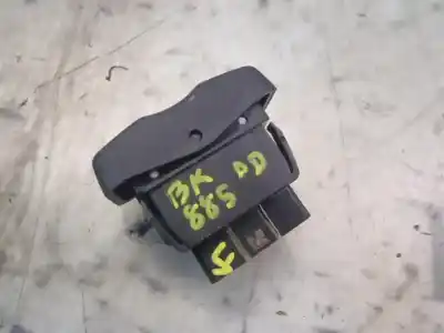 Second-hand car spare part right front power window switch for dacia logan ambiance oem iam references 6001546816  