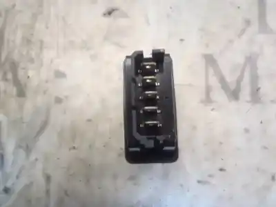 Second-hand car spare part right front power window switch for dacia logan ambiance oem iam references 6001546816  