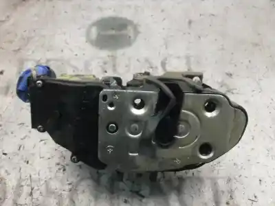 Second-hand car spare part front right door lock for kia carnival td ls oem iam references 0k55258310b