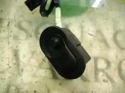 Peça sobressalente para automóvel em segunda mão botão / interruptor elevador vidro traseiro esquerdo por opel omega b gl berlina referências oem iam 