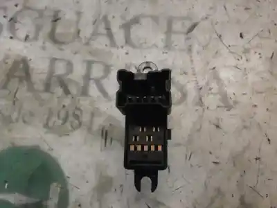 Peça sobressalente para automóvel em segunda mão botão / interruptor elevador vidro traseiro esquerdo por nissan note (e11e) visia referências oem iam   