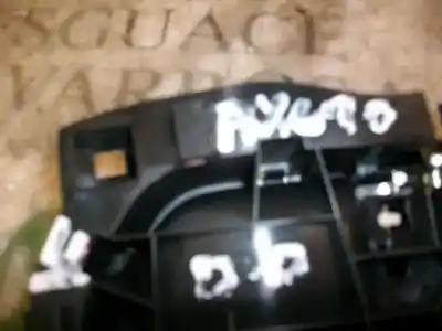 Second-hand car spare part interior right front handle for peugeot 207 xt oem iam references   