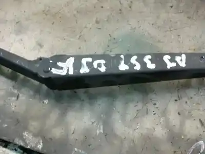 Pezzo di ricambio per auto di seconda mano braccio tergicristallo anteriore sinistro per hyundai matrix (fc) 1.6 gls riferimenti oem iam 9831017000  