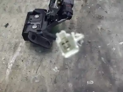 Second-hand car spare part trunk lock for toyota corolla (_e12_) 1.4 d (nde120_) oem iam references   