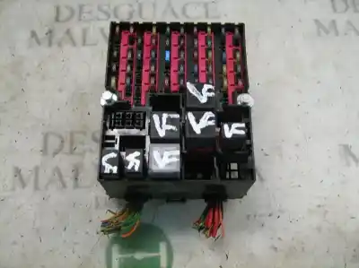 Peça sobressalente para automóvel em segunda mão caixa de fusíveis e relés por ford fiesta (cbk) ghia referências oem iam 