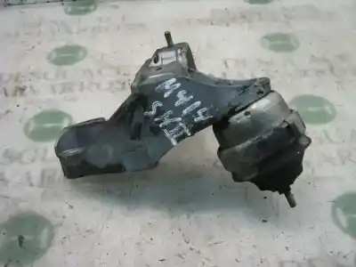Автозапчастина б/у ЗАДНЯ ОПОРА ДВИГУНА для VOLKSWAGEN PASSAT BERLINA (3B2)  Посилання на OEM IAM   