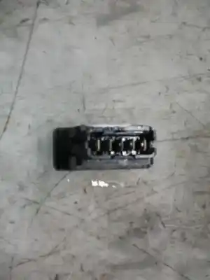 Second-hand car spare part right front power window switch for peugeot 605 srdt oem iam references   