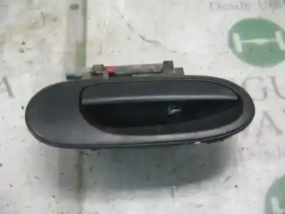 Peça sobressalente para automóvel em segunda mão puxador exterior traseiro direito por nissan almera (n16/e) comfort referências oem iam 