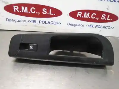 Peça sobressalente para automóvel em segunda mão Botão / Interruptor Elevador Vidro Traseiro Direito por KIA CEED SPORTSWAGON (ED) G4FC Referências OEM IAM   