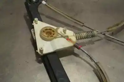 Peça sobressalente para automóvel em segunda mão elevador de vidros dianteiro direito por audi a3 (8p1) 1.9 tdi referências oem iam   