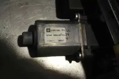 Pezzo di ricambio per auto di seconda mano alzacristalli anteriore destro per opel astra j gtc 2.0 16v cdti riferimenti oem iam 20951582rh  