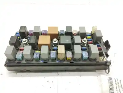 Tweedehands auto-onderdeel relais/zekeringenkastje voor chevrolet captiva 2.0 vcdi lt oem iam-referenties 