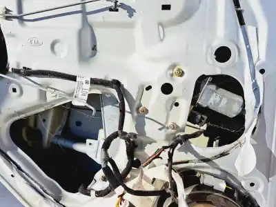 Second-hand car spare part rear left door for kia rio 1.5 crdi ex2 oem iam references   