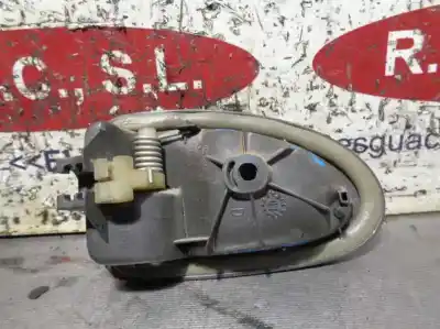 Pezzo di ricambio per auto di seconda mano maniglia interna posteriore destra per renault megane i scenic ja renault riferimenti oem iam 7700415975  