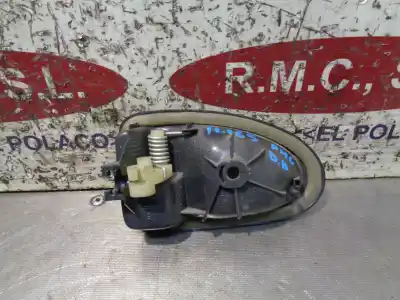 Pezzo di ricambio per auto di seconda mano maniglia interna anteriore destra per renault megane i scenic ja renault riferimenti oem iam 7700415975  