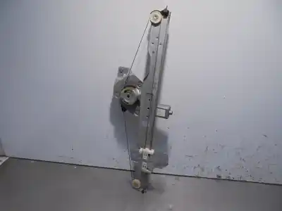 Second-hand car spare part passenger side right window regulator for dacia duster ambiance 4x2 oem iam references 128001071  