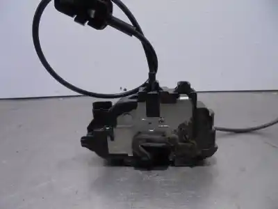 Second-hand car spare part front right door lock for renault clio iii style oem iam references   