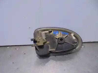 Pezzo di ricambio per auto di seconda mano maniglia interna posteriore destra per renault megane i scenic ja renault riferimenti oem iam 7700415975  