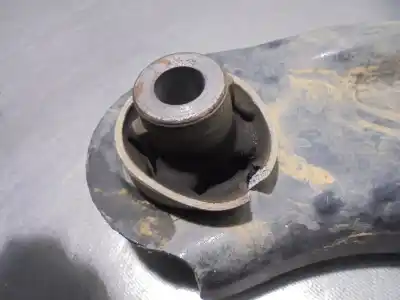 Peça sobressalente para automóvel em segunda mão braço de suspensão inferior dianteiro direito por peugeot 3008 active referências oem iam 98138523  