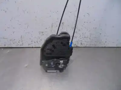 Peça sobressalente para automóvel em segunda mão fechadura da porta traseira direita por toyota auris (e18) toyota auris referências oem iam   