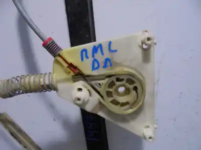 Peça sobressalente para automóvel em segunda mão elevador de vidros dianteiro direito por audi a3 (8p1) 2.0 tdi 16v referências oem iam 8p4837462a  