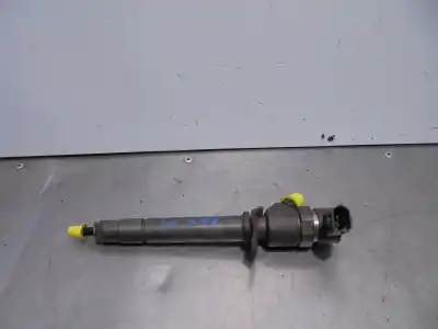 Second-hand car spare part Injector for VOLVO S60 BERLINA D5244T OEM IAM references 8658352  