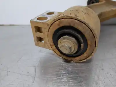 Pezzo di ricambio per auto di seconda mano braccio sospensione inferiore anteriore destro per opel vectra c (z02) 2.0 dti 16v (f69) riferimenti oem iam   