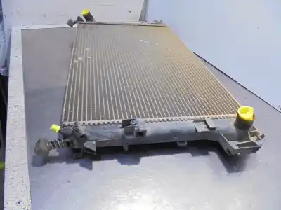 Pezzo di ricambio per auto di seconda mano radiatore d acqua per opel vectra c (z02) 2.0 dti 16v (f69) riferimenti oem iam 24418343  