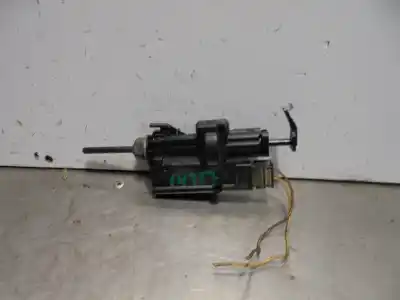 Second-hand car spare part FUEL DOOR COVER MOTOR for MERCEDES-BENZ CLASE C (BM 203) SPORTCOUPE  OEM IAM references 8200305732B  