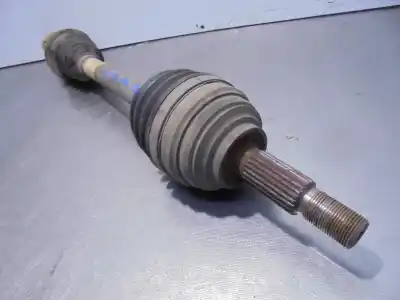 Second-hand car spare part front left transmission for renault clio iii style oem iam references 8200499585  