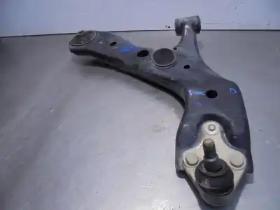 Peça sobressalente para automóvel em segunda mão braço de suspensão inferior dianteiro direito por toyota rav4 (a4) 2ar referências oem iam   