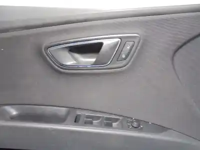 Автозапчастина б/у оббірка передніх дверей ліва для seat leon (5f1) cxx посилання на oem iam 5f4867131  