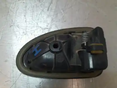 Second-hand car spare part interior left front handle for renault clio ii fase ii (b/cb0) authentique oem iam references 96012221  