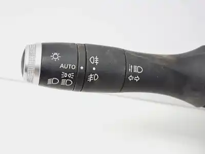 Peça sobressalente para automóvel em segunda mão comutador de piscas  por renault clio v experience referências oem iam 255670428r  