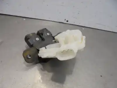 Second-hand car spare part trunk lock for toyota auris (e18) toyota auris oem iam references   