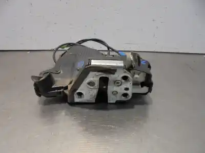 Second-hand car spare part front right door lock for toyota auris (e18) toyota auris oem iam references   