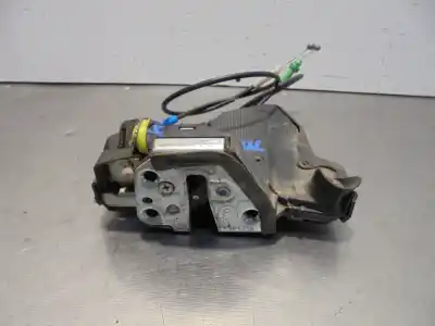 Second-hand car spare part left front door lock for toyota auris (e18) toyota auris oem iam references   