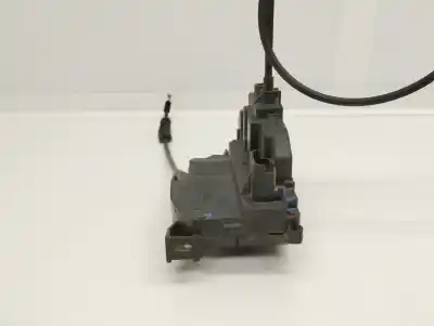 Second-hand car spare part front right door lock for renault clio iii imusic confort dynamique 68 cv / 50 kw oem iam references   