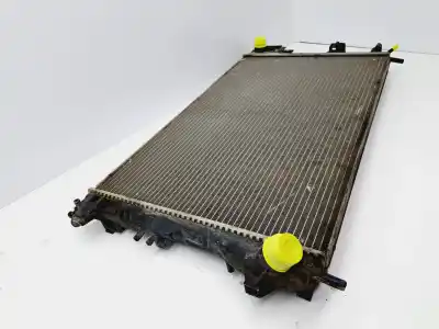 Pezzo di ricambio per auto di seconda mano radiatore d acqua per opel vectra c (z02) 2.0 dti 16v (f69) riferimenti oem iam 24418343  