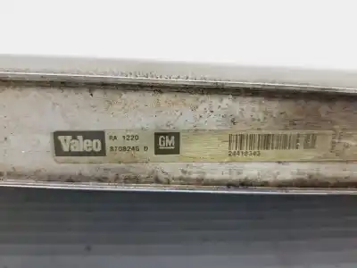 Pezzo di ricambio per auto di seconda mano radiatore d acqua per opel vectra c (z02) 2.0 dti 16v (f69) riferimenti oem iam 24418343  