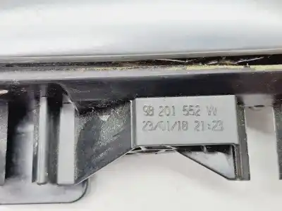 Peça sobressalente para automóvel em segunda mão puxador interior dianteiro direito por peugeot 3008 active referências oem iam 98201552w  