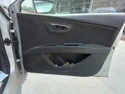 Автозапчасти б/у обивка передней правой двери за SEAT LEON (5F1) Reference ссылки OEM IAM 5F4867132  