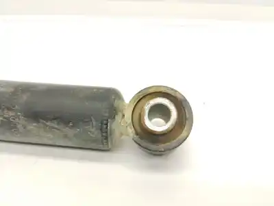 Second-hand car spare part right rear shock absorber for mitsubishi montero (v80/v90) 4m41 oem iam references   