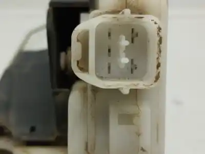 Автозапчасти б/у замок передней правой двери за mitsubishi montero io i (h6_w, h7_w) 1.8 (h76w, h66w) ссылки oem iam   