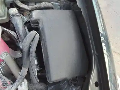 Second-hand car spare part fuse box unit for toyota auris (e18) toyota auris oem iam references 8922102480  