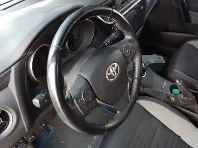 Peça sobressalente para automóvel em segunda mão volante por toyota auris (e18) toyota auris referências oem iam 6212135  