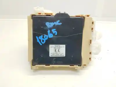 Second-hand car spare part fuse box unit for toyota auris (e18) toyota auris oem iam references 8922102480  