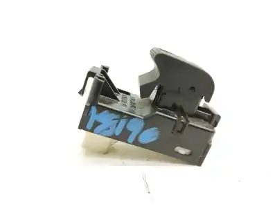 Second-hand car spare part right front power window switch for toyota auris (e18) toyota auris oem iam references 192801  