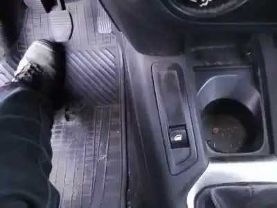 Peça sobressalente para automóvel em segunda mão botão / interruptor elevador vidro dianteiro esquerdo por citroen celysée seduction referências oem iam 9674873977  